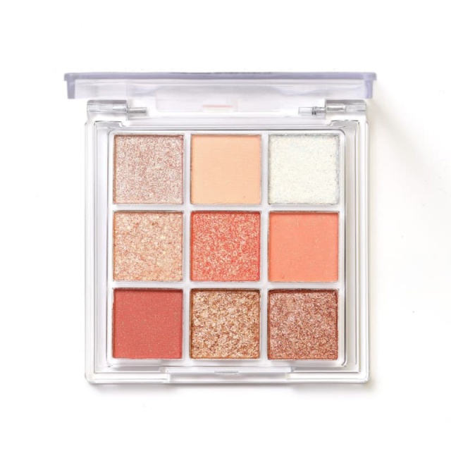 Nine-Color Private Label Eyeshadow Palette With Glitter, Shimmer, Matte & Transparent Finishes,Nine-Color Private Label Eyeshadow Palette With Glitter, Shimmer, Matte & Transparent Finishes 