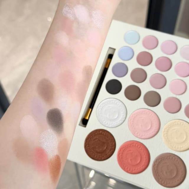 Shimmer & Matte Highlighting, Blush, Contouring, Eyeshadow Palette OEM Manufacturer & Supplier,Shimmer & Matte Highlighting, Blush, Contouring, Eyeshadow Palette OEM Manufacturer & Supplier 