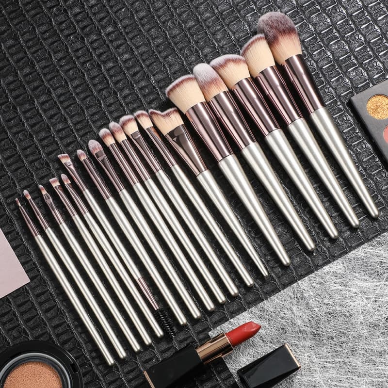 18-Piece Makeup Brush Set, Unbranded Beauty Tools OEM Manufacturer & Supplier,12-Piece Portable Makeup Brush Set, Beauty Tools OEM Manufacturer & Supplier 