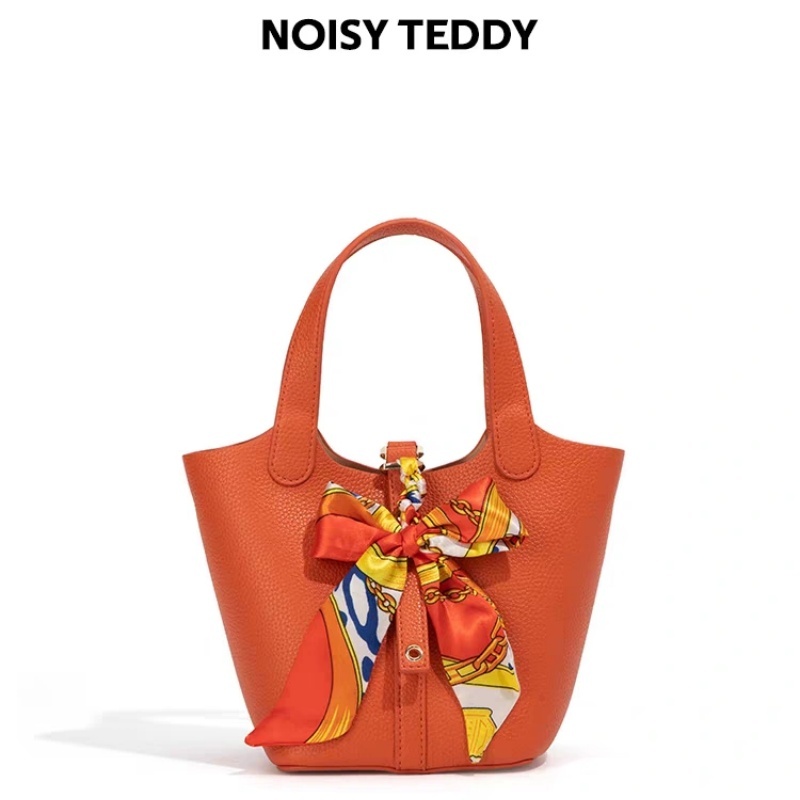 NOISY TEDDY: Luxury Meets Function in This Fashionable Silk Scarf Handbag – Large-Capacity Bucket Design for Every Occasion