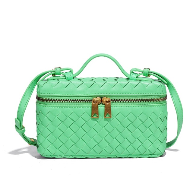 New Classic Hand-Woven Box Bag, Stylish Tote/Makeup Bag, Shoulder/Crossbody Bag, Small Square Box Bag