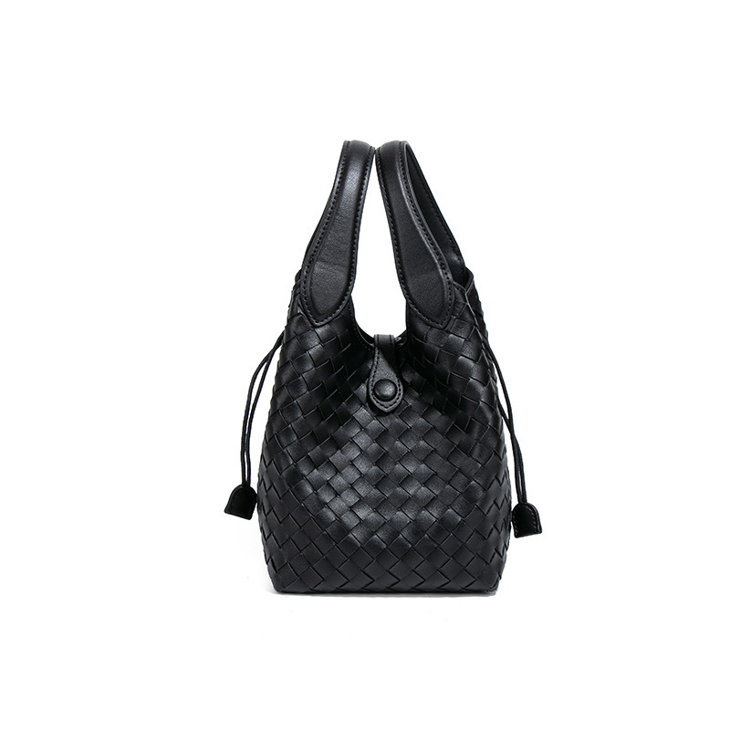 High-End, Original Design, Double-Handled Wrist Bag/ Bucket Bag, Fashionable and Trendy Drawstring Woven Handbag