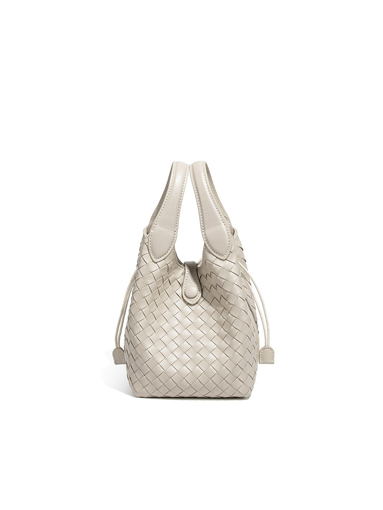High-End, Original Design, Double-Handled Wrist Bag/ Bucket Bag, Fashionable and Trendy Drawstring Woven Handbag
