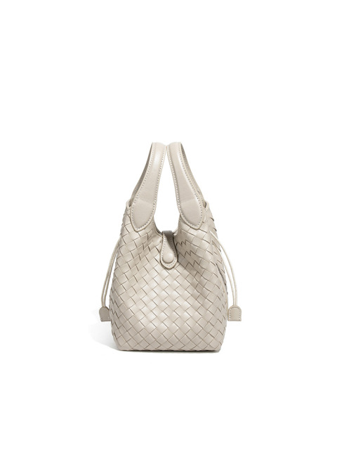 High-End, Original Design, Double-Handled Wrist Bag/ Bucket Bag, Fashionable and Trendy Drawstring Woven Handbag