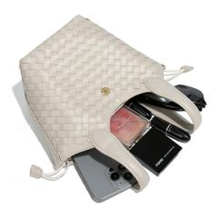 High-End, Original Design, Double-Handled Wrist Bag/ Bucket Bag, Fashionable and Trendy Drawstring Woven Handbag