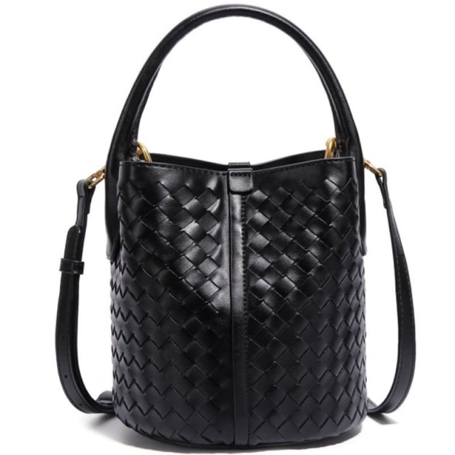 New Handmade Woven Bag, Tote bag, Casual And Versatile, Simple And Luxurious, Single Shoulder And Crossbody Bag
