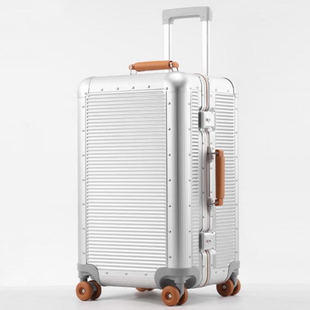 Large Capacity Aluminum Frame Suitcase, 24-inch Men's Business Travel Trolley Password Case