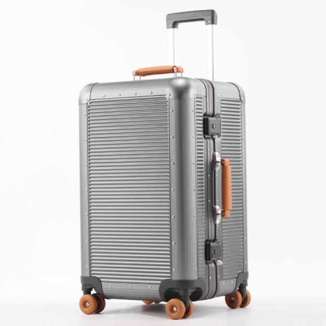 Large Capacity Aluminum Frame Suitcase, 24-inch Men's Business Travel Trolley Password Case