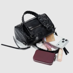 Fashion Rivet Pillow Bag, Bowling Bag, Motorcycle Bag, Women's Handbag, Shoulder Bag & Crossbody Bag
