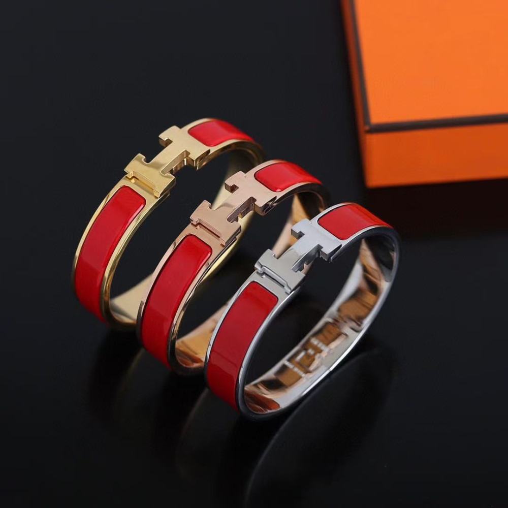 Hermes High-end tri-colour enamel "H" clasp bracelet, a luxury choice