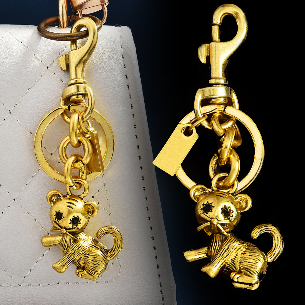 Vintage brass dinosaur keychain creative metal pendant personalized car keychain charm