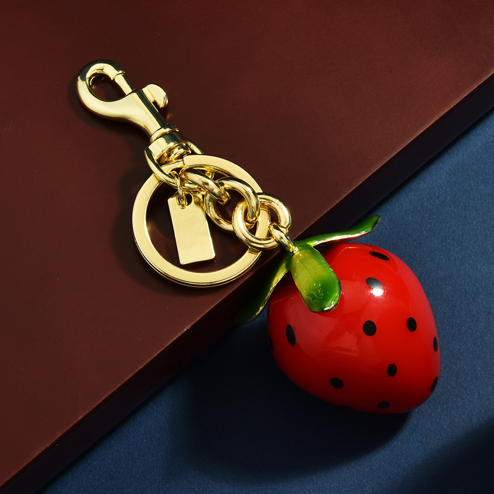 Cute strawberry keychain, three-dimensional fruit shape ornament, creative bag pendant, small gifts