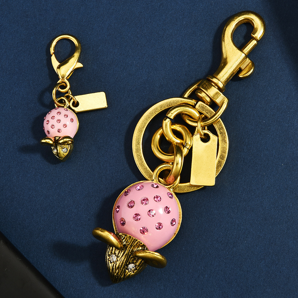 Diamond-encrusted strawberry keychain | Size "Sweet Bomb" charm