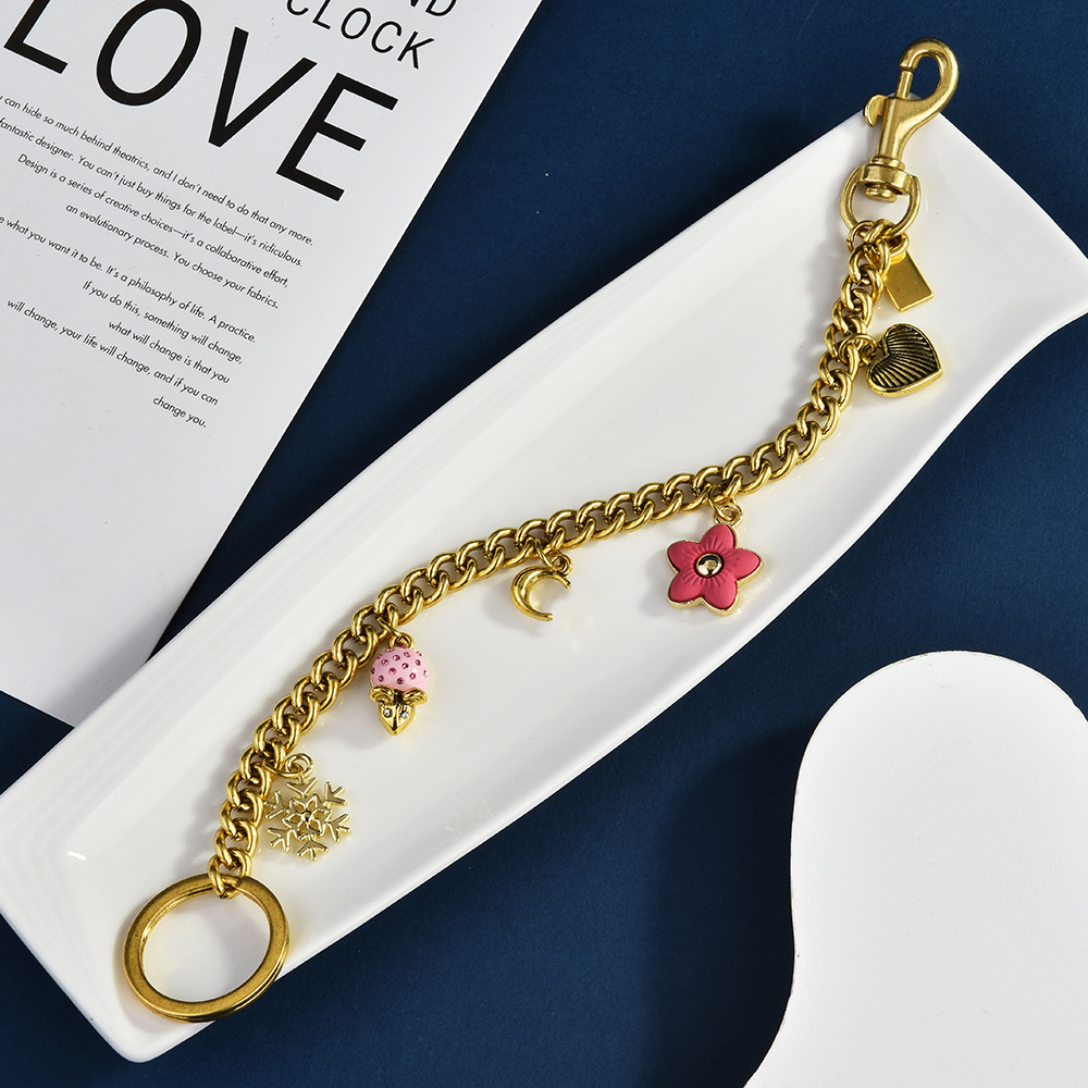 Creative Mix & Match Keychains | Hang the "cute little universe" on the key