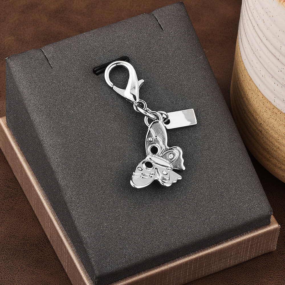 Metal bear keychain | Cute and exquisite, bags and bags are a plus point