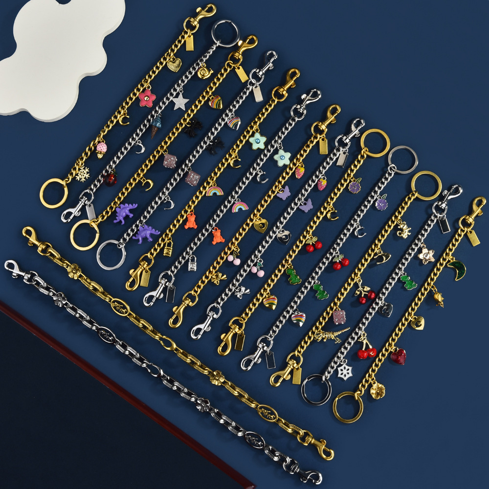 Sweet cool bag chain | Wear a "cute necklace" on your bag