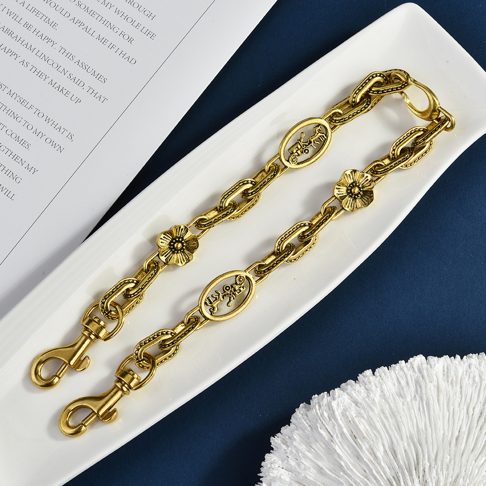 Sweet cool bag chain | Wear a "cute necklace" on your bag