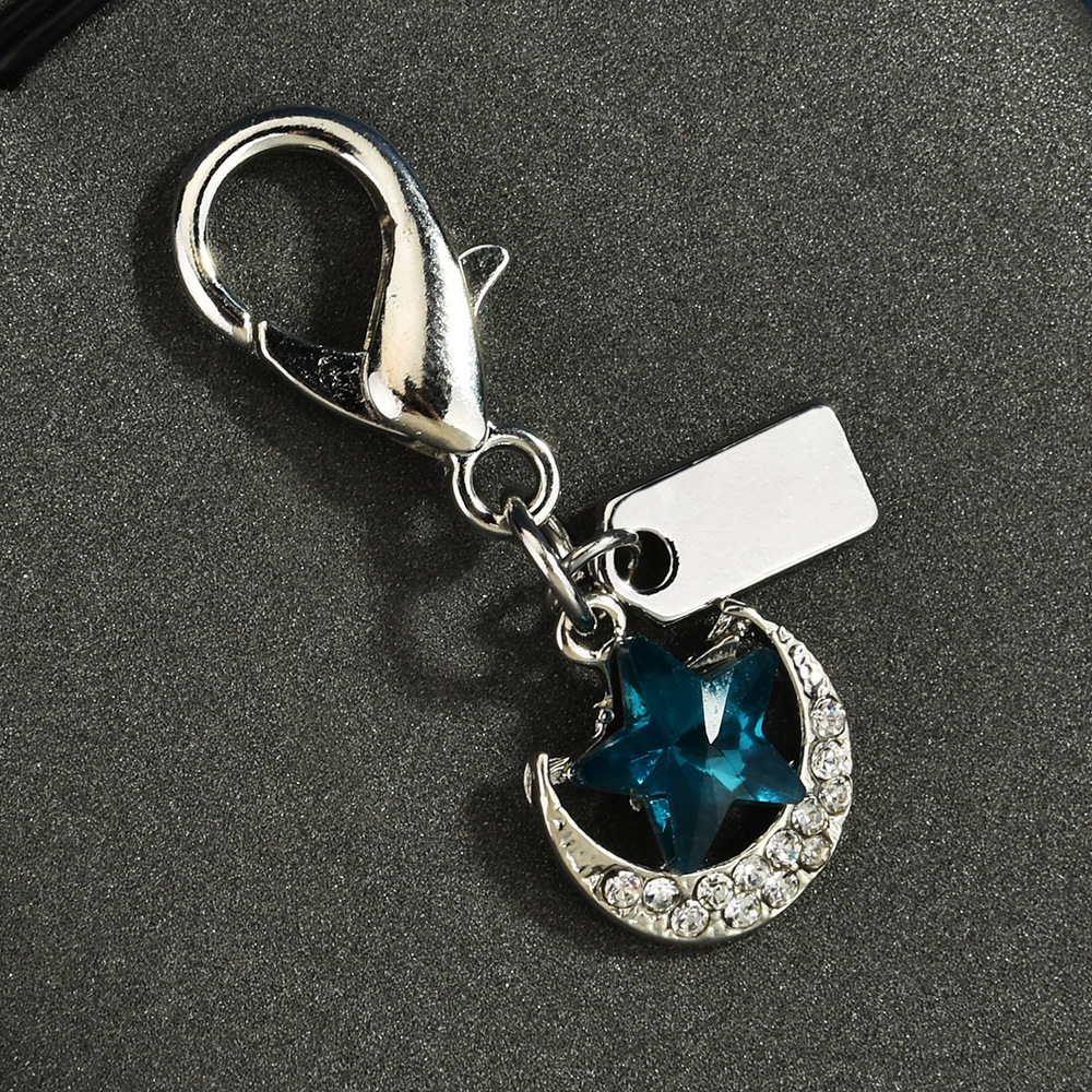 Creative mix-and-match small pendants | Put the "Little World of Personality" on the key