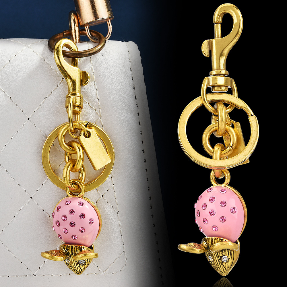 Diamond-encrusted strawberry keychain | Size "Sweet Bomb" charm
