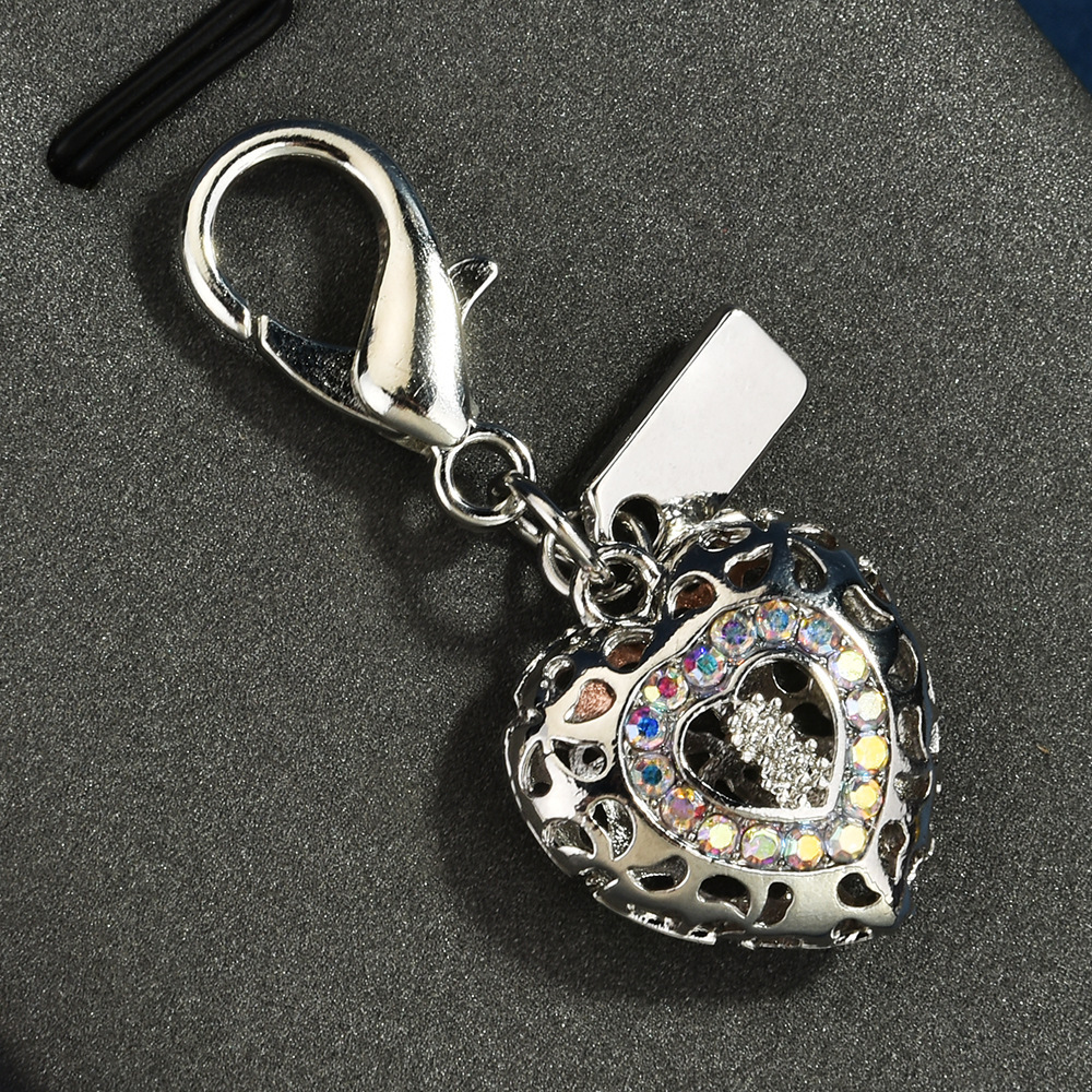 Creative mix-and-match small pendants | Put the "Little World of Personality" on the key