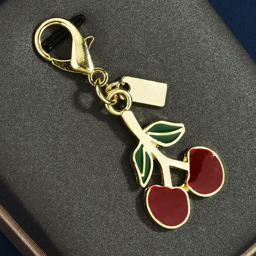 Creative mix-and-match small pendants | Put the "Little World of Personality" on the key