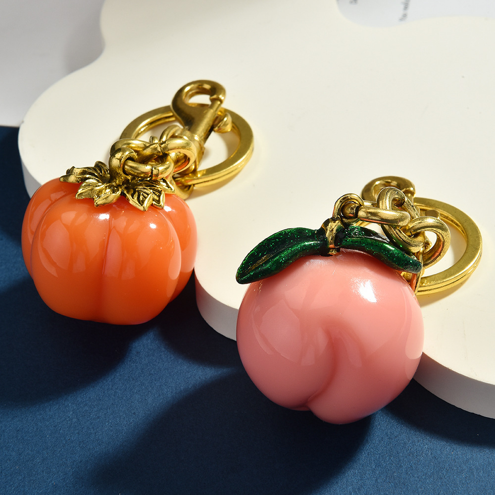 Cute Pumpkin Keychain | Hang the "Little Autumn Beauty" on the bag