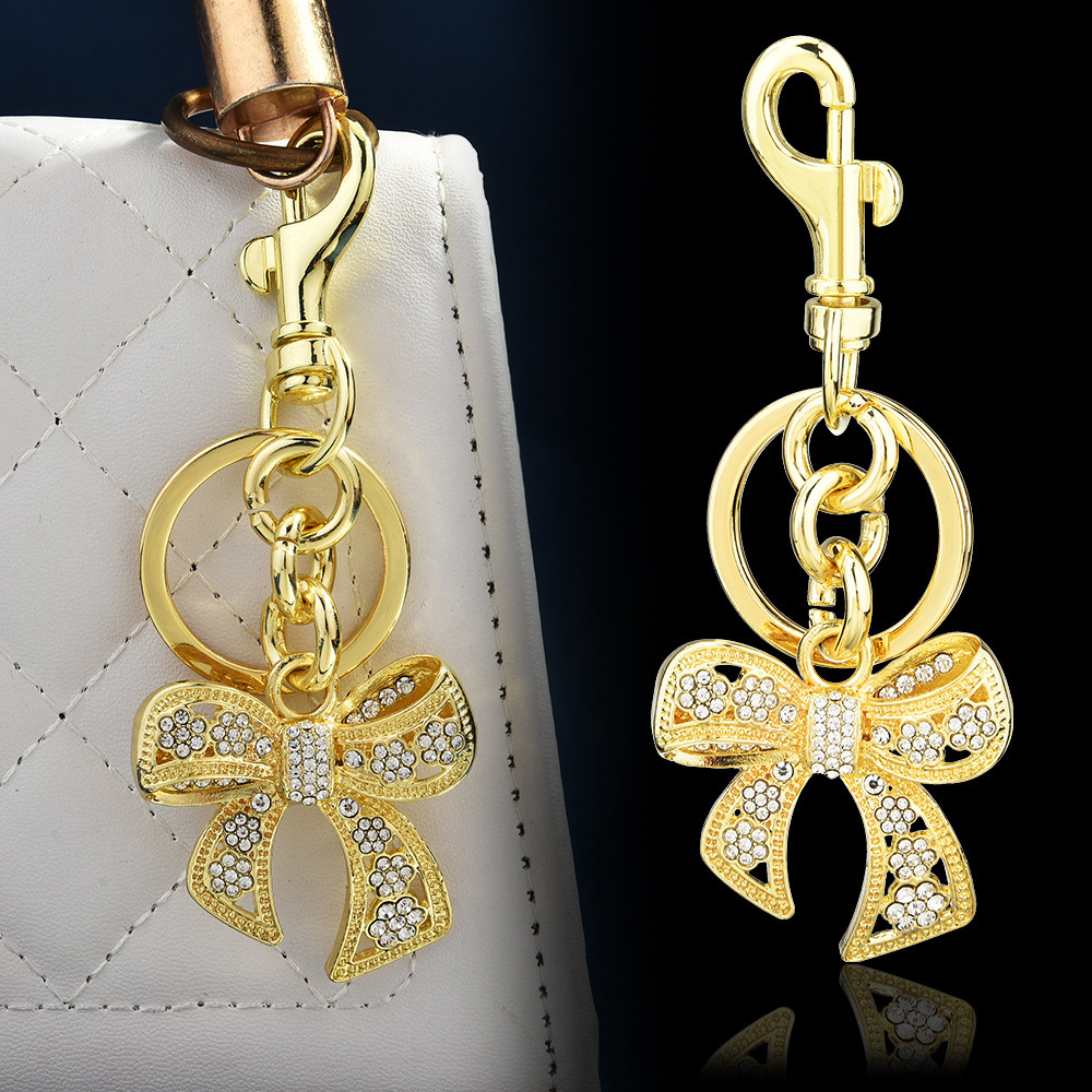 Diamond-encrusted bow keychain | Wrap the "sweet little elegant" hanging bag