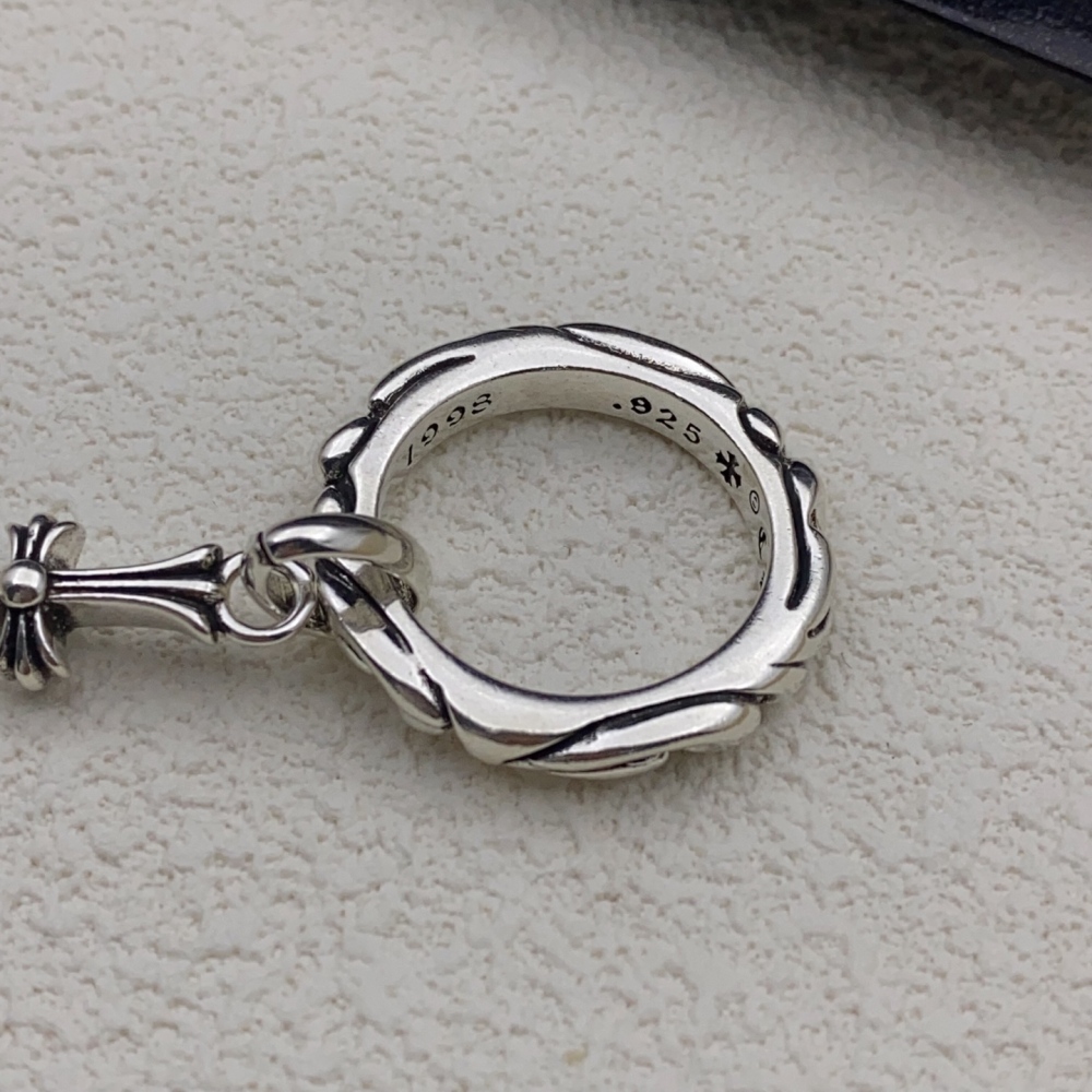 Vintage distressed silver necklace Trendy cross ring pendant Personality punk style choker