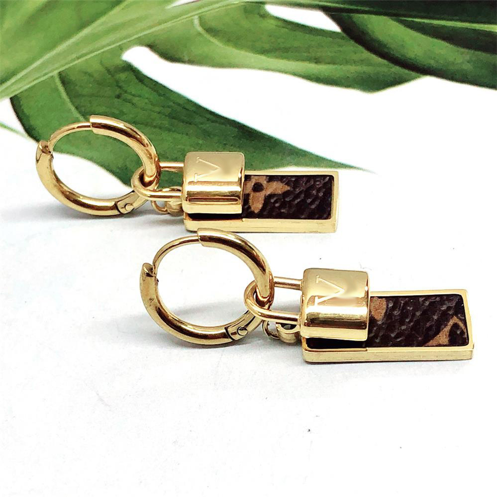 Presbyopia lock earrings | The collision of retro style and fashion sense