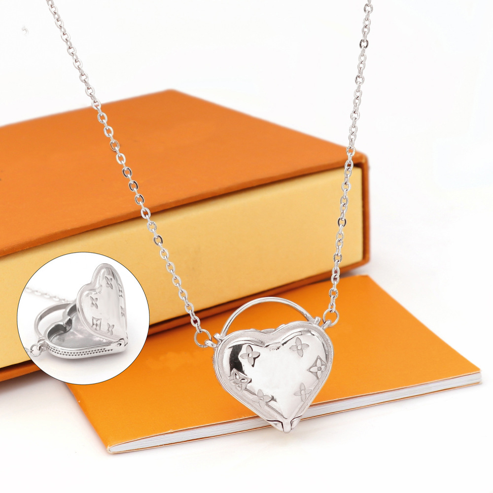 Heart Photo Box Necklace | Hide an exclusive romantic silver necklace