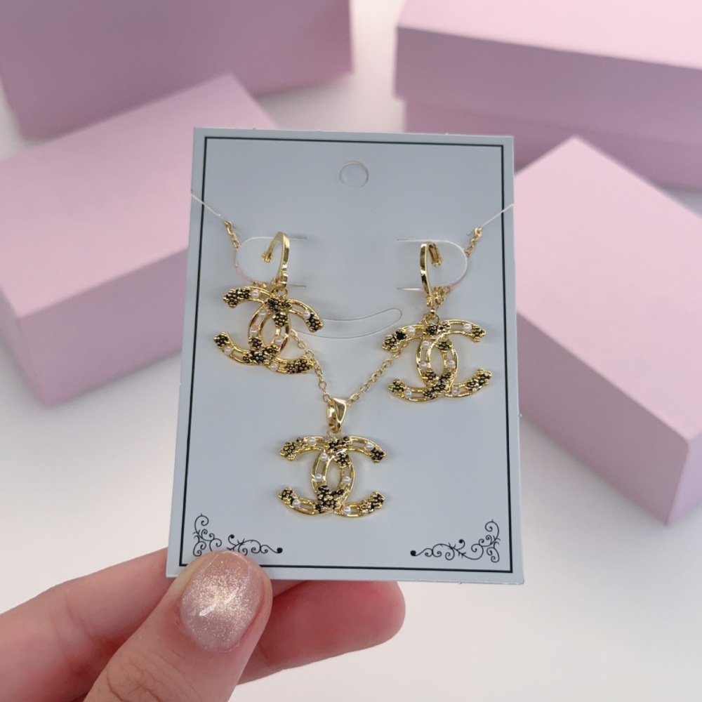 Small Fragrance Diamond Set | The perfect blend of classic and sparkle