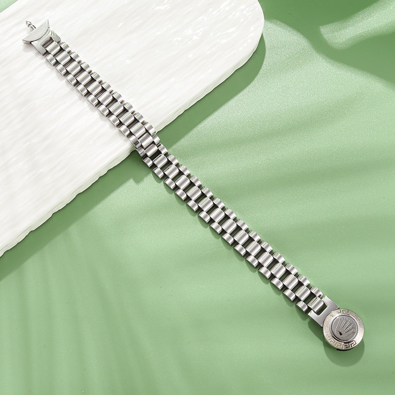 Royal! The finest solid gold crown buckle bracelet is the choice of luxury quality.