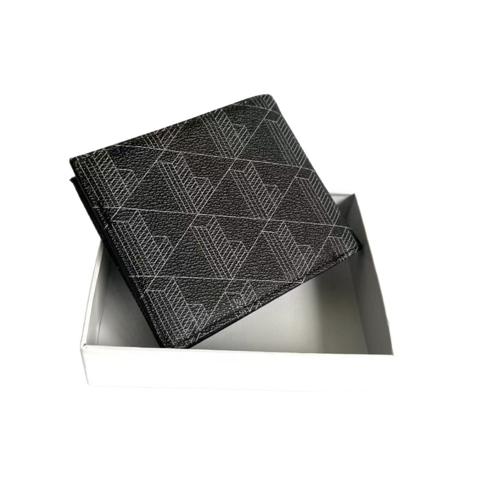 LACOSTE Light luxury geometric print wallet, highlighting quality life.