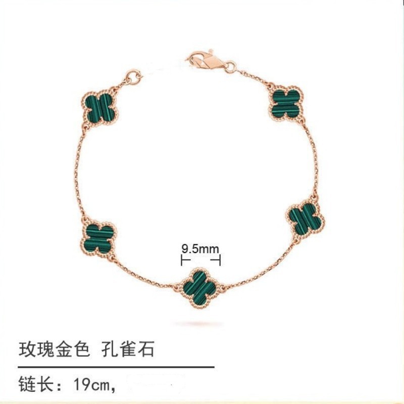 White gold and black onyx diamond four-leaf clover bracelet