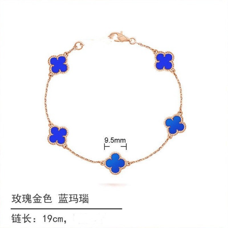 White gold and black onyx diamond four-leaf clover bracelet