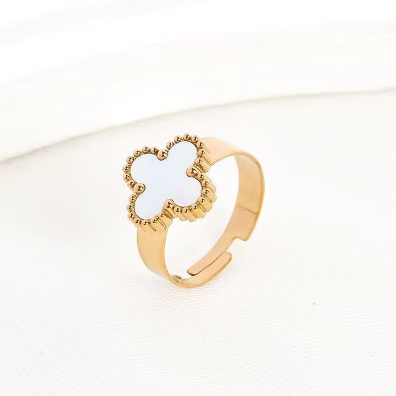 Clover white fritillary gold ring