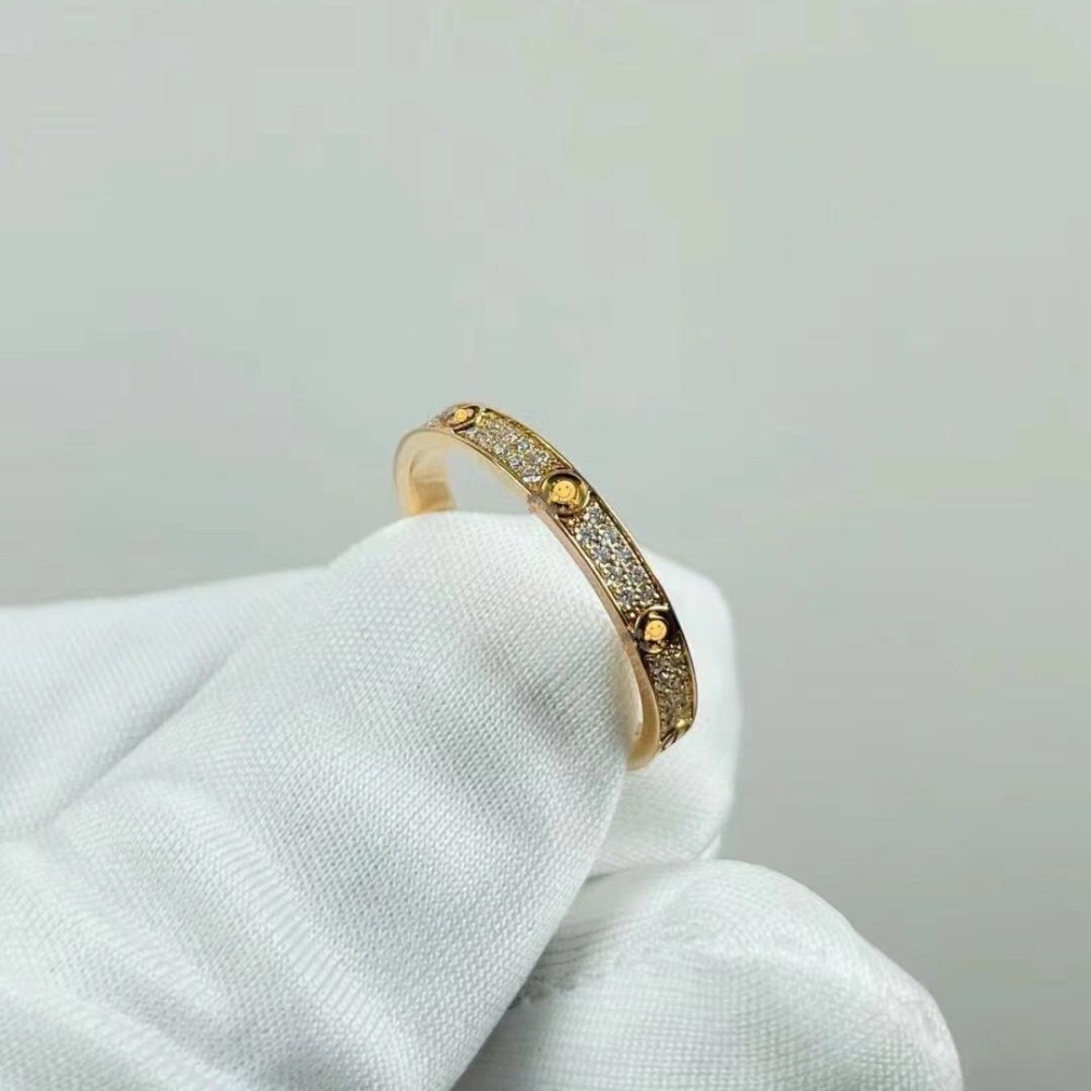 Diamond-set rose gold ring