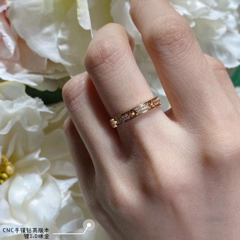 Diamond-set rose gold ring