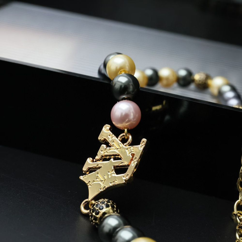 001 LV DANDY PEARLS 项链  LVDandy Pearls