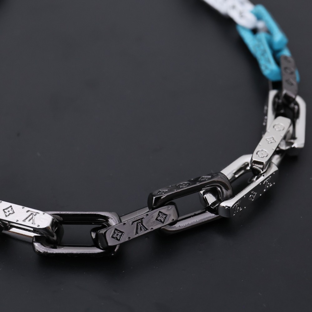 001  LV Bamboo Clip Necklace M01293