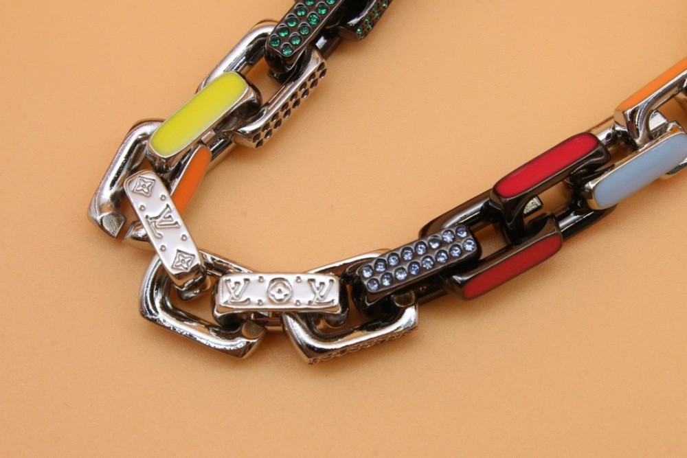 001  Paradise Chain