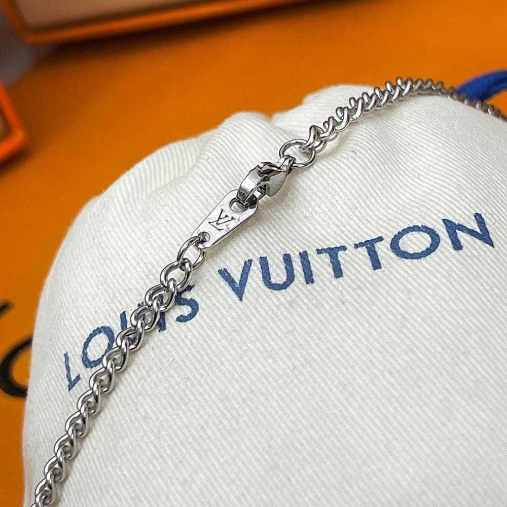 001  LV Instinct Enanelled
