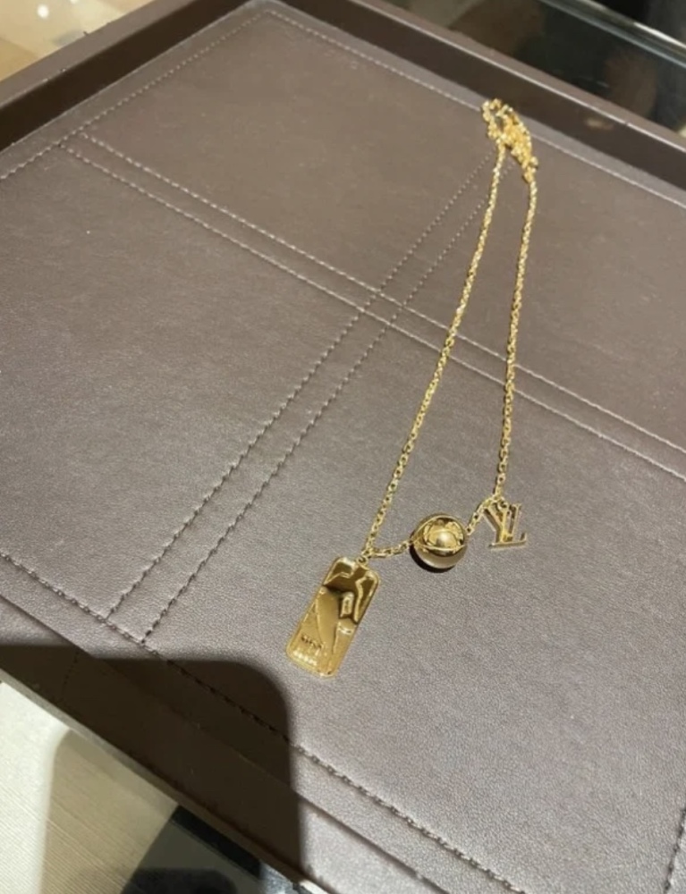 001  LV nba项链