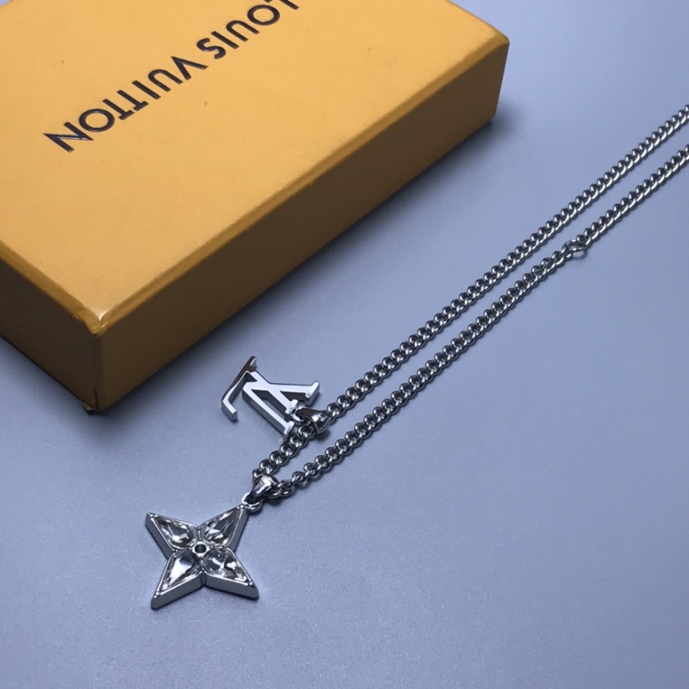 001 LV Necklace - New Product - White Gold Pointed Flower Crystal Necklace