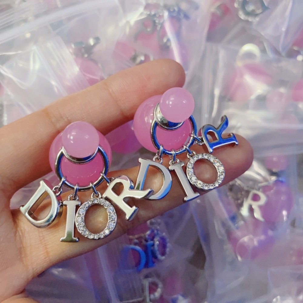 001 Dior's new earrings