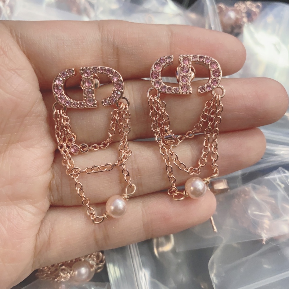 001 Dior's new earrings