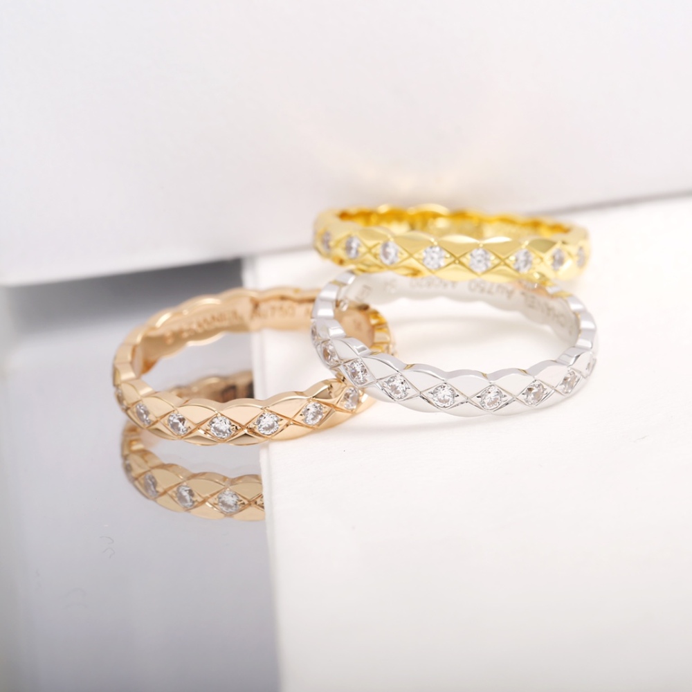 001 Chanel Diamond Geometric Ring