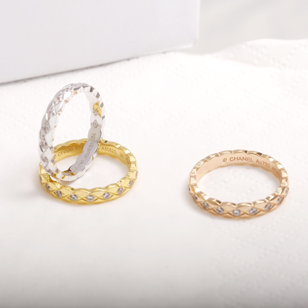 001 Chanel Diamond Geometric Ring