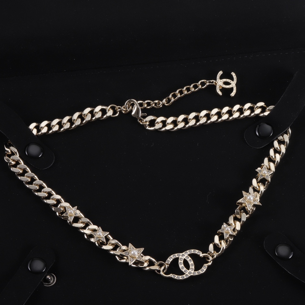 001 Chanel Chanel Petite Charm Necklace