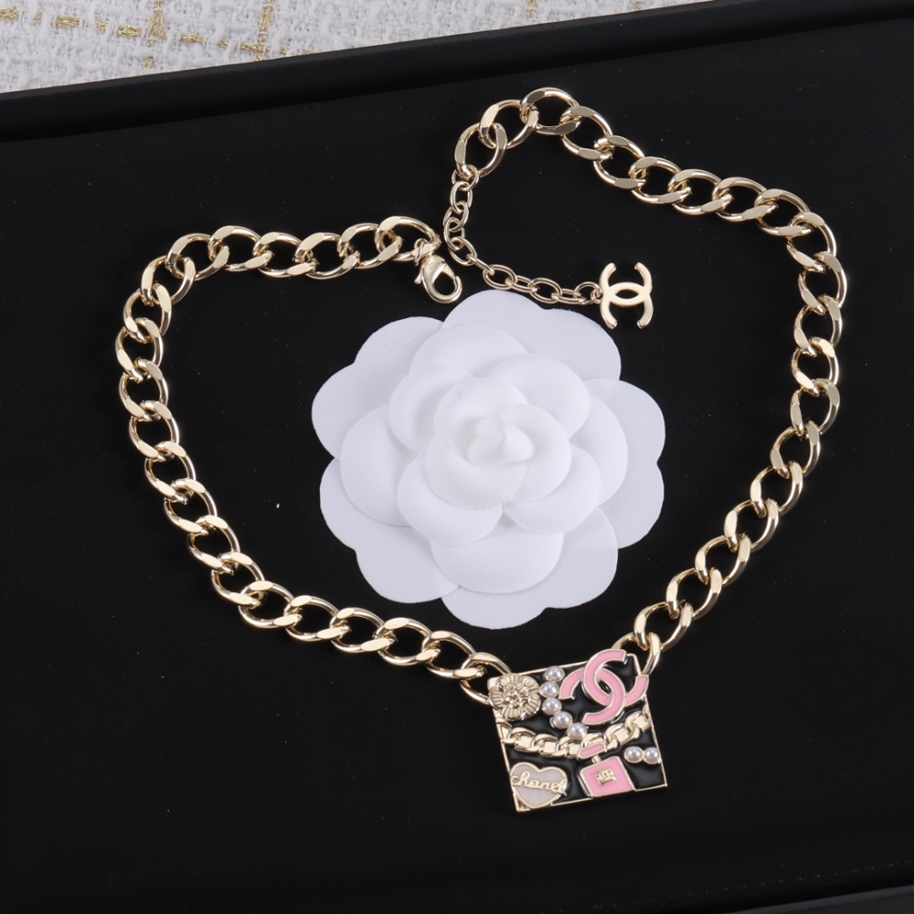 001 Chanel Chanel Petite Charm Necklace